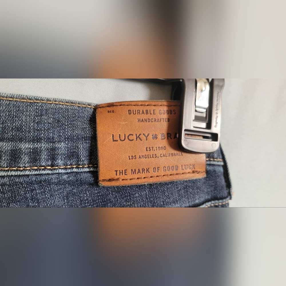 Lucky Brand Straight Leg Jeans - Picture 6 of 7